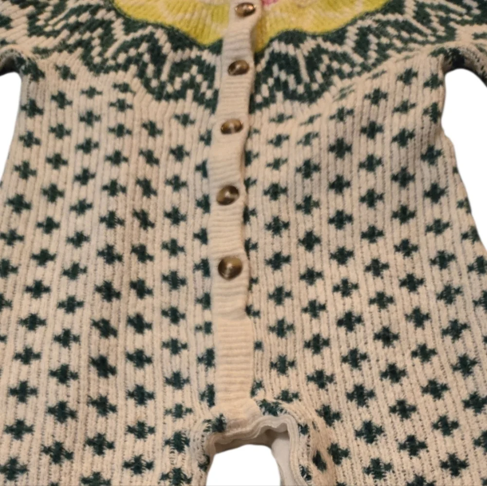 Old Navy Cream and Green Patterned Kids Footie 18 - 24 M